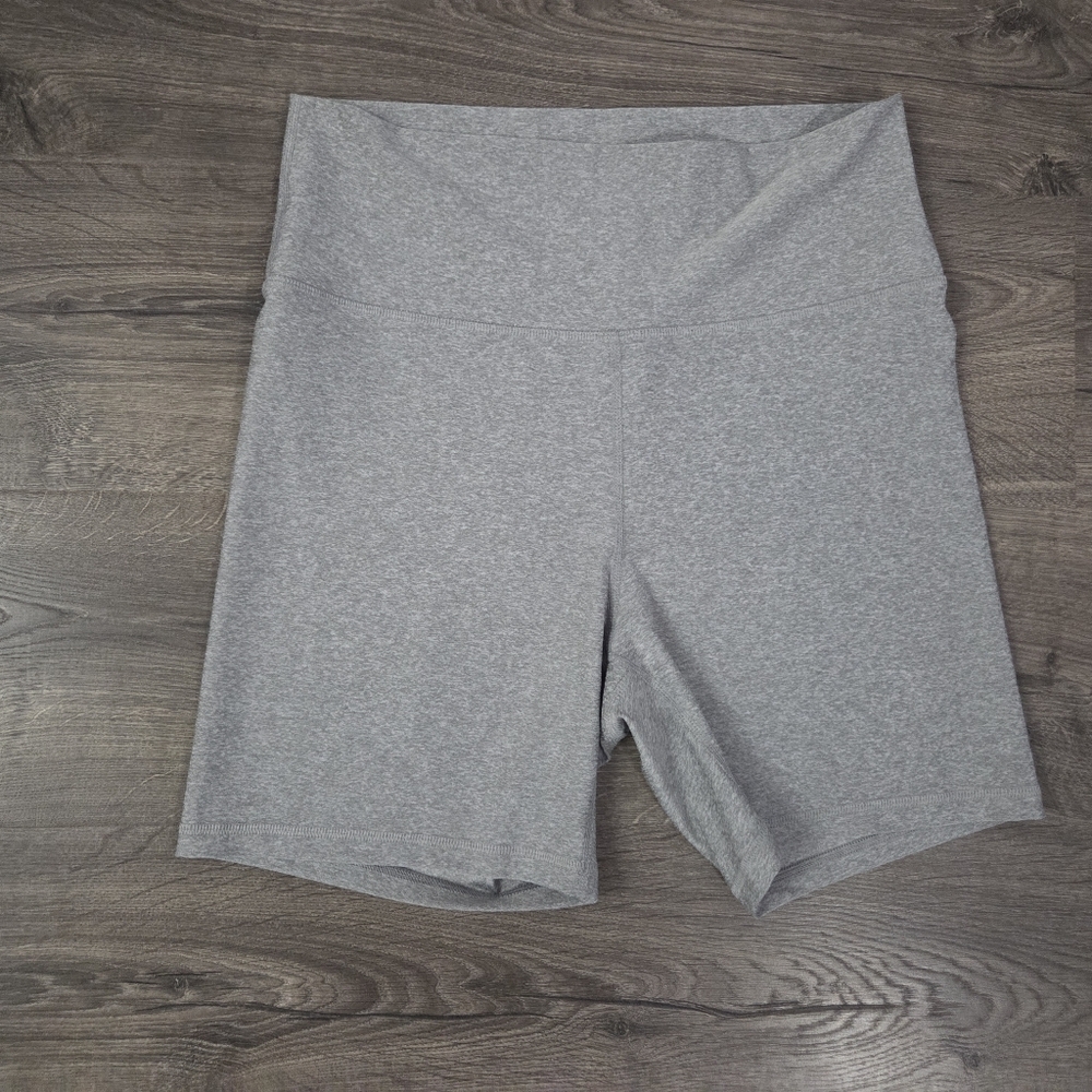 Old Navy Womens active extra high rise bike shorts size L